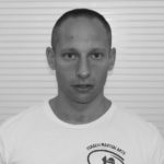 Grégory Pféferberg / Ceinture noire 2eme Darga KRAV MAGA FEKM, préparateur physique. Éducateur sportif diplômé d'état. Moniteur de boxe pieds/poings.